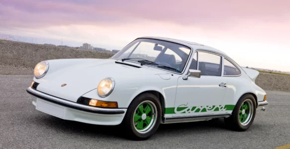 Porsche 911 Carrera rs 2.7 touring