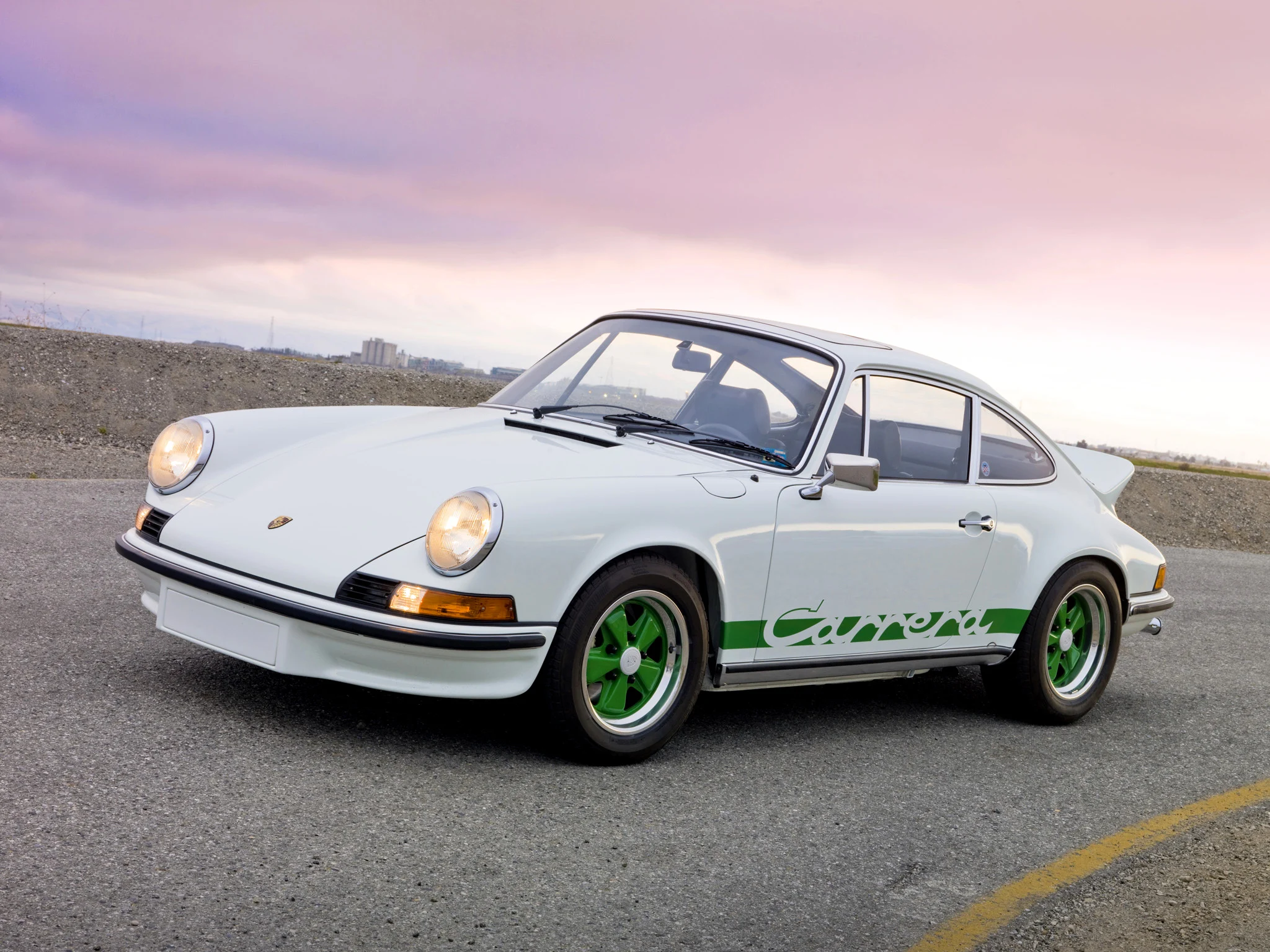 Porsche 911 Carrera rs 2.7 touring